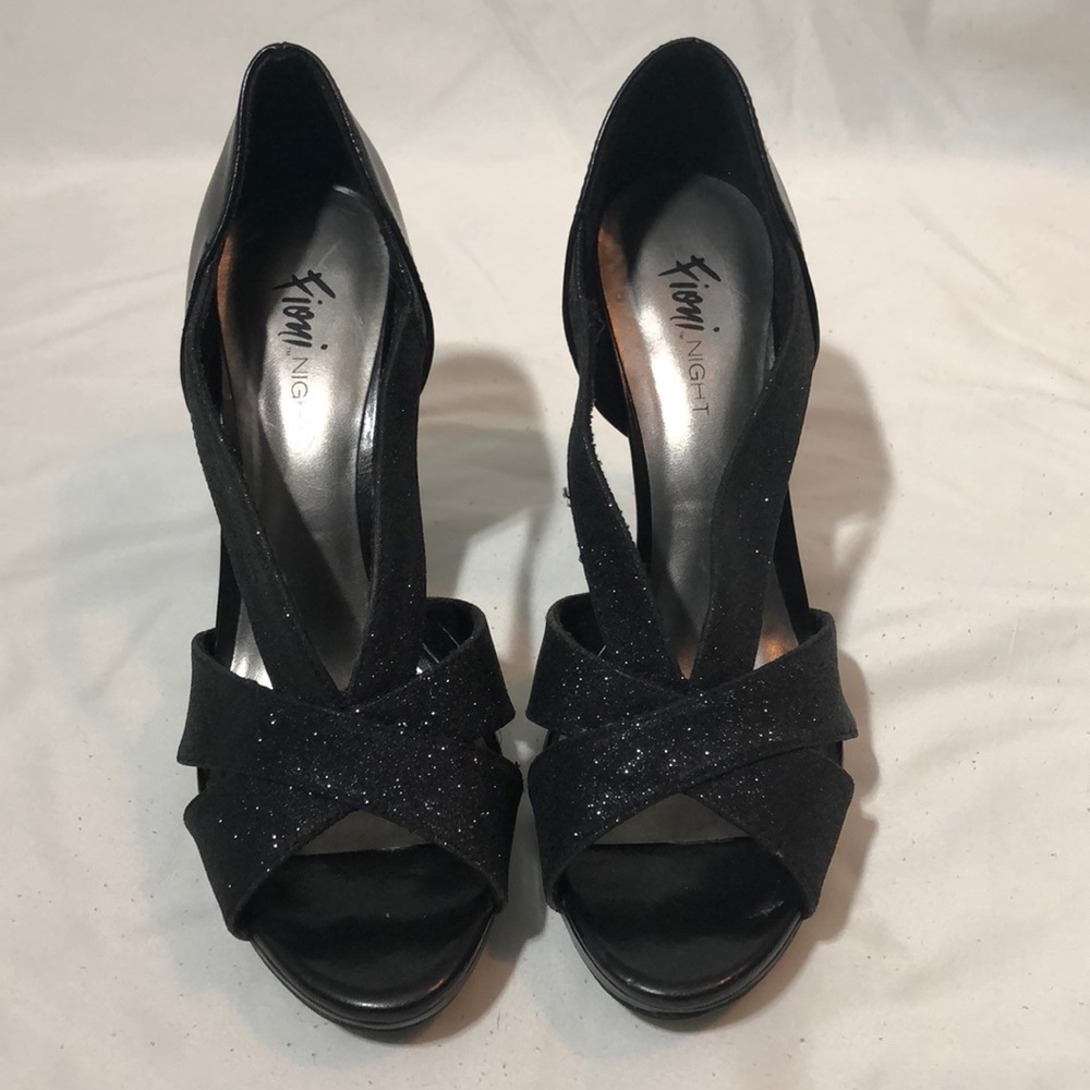 NO FILTER!! SPARKLY ALL BLACK HIGH HEELS